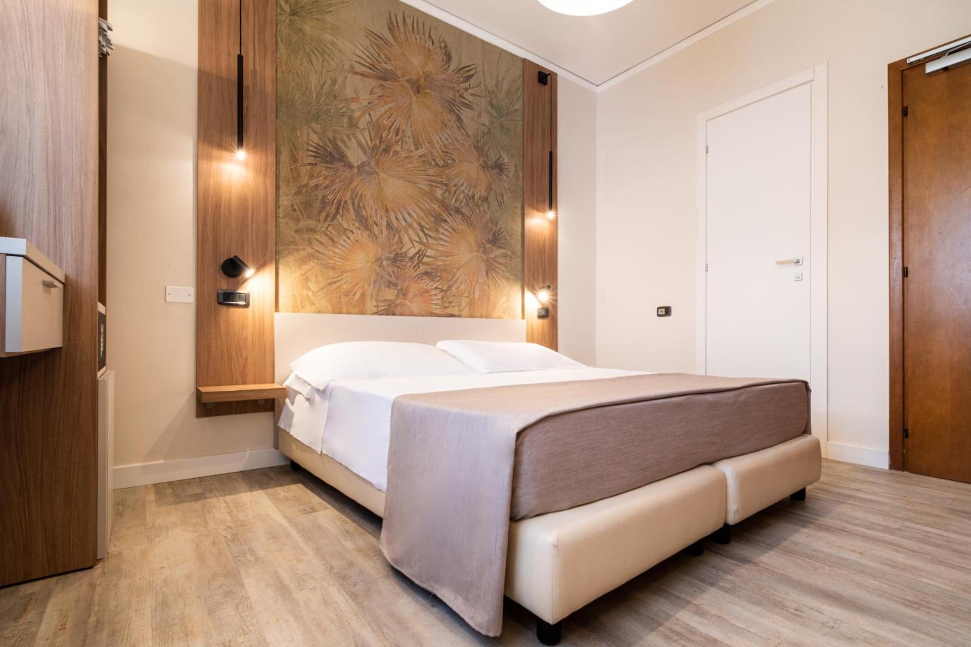 Continental B&B City Hotel Hotel 4*